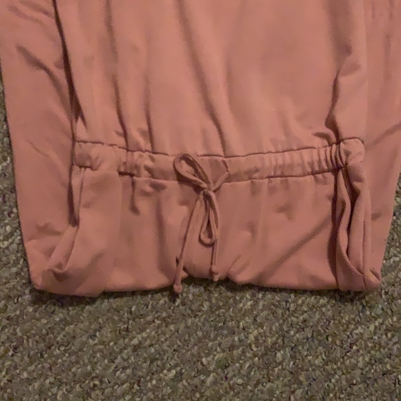 Mauve sleeveless jumpsuit - Picture 3 of 5